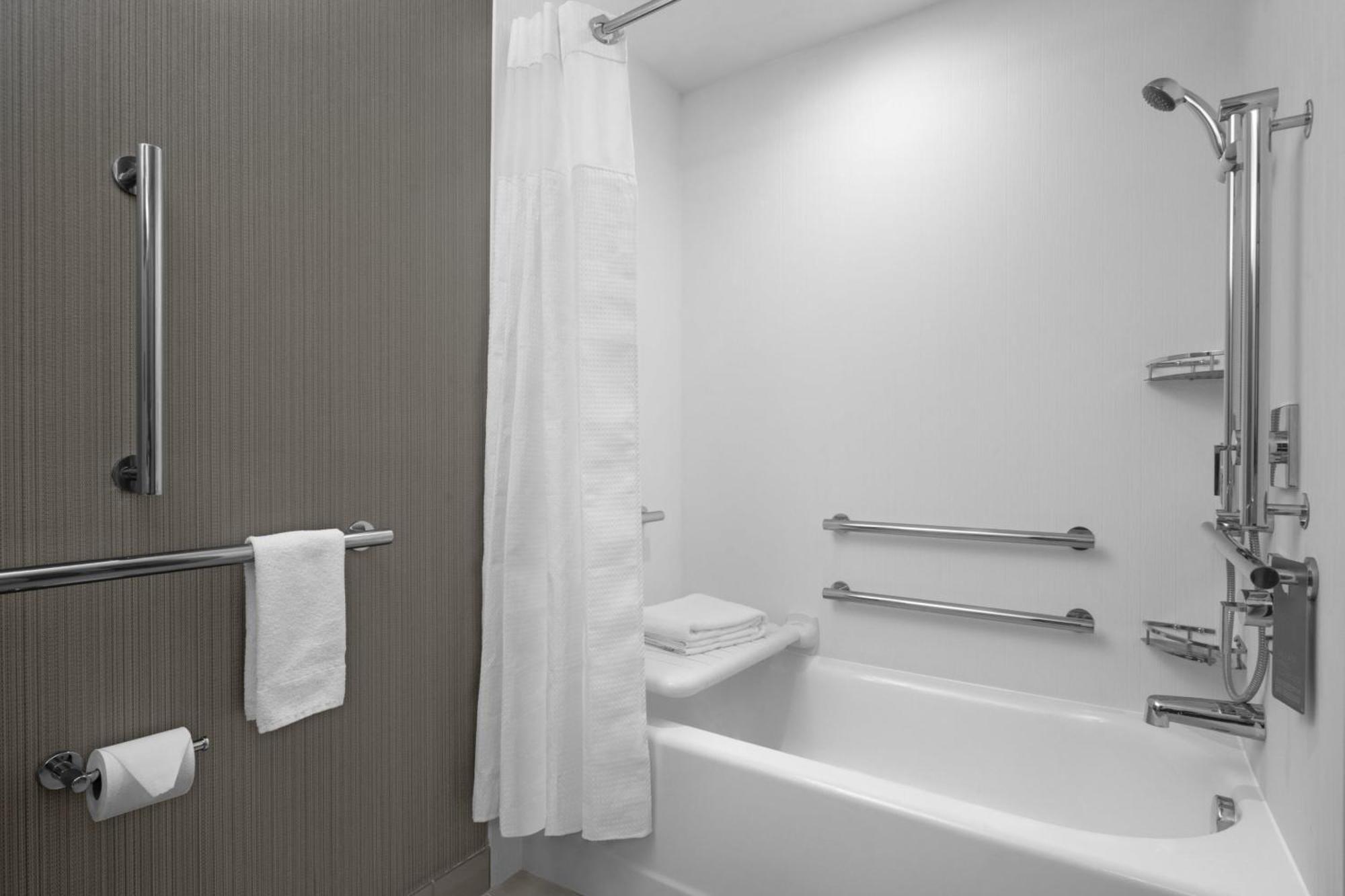 Courtyard By Marriott Clearwater Hotel Clearwater Beach
