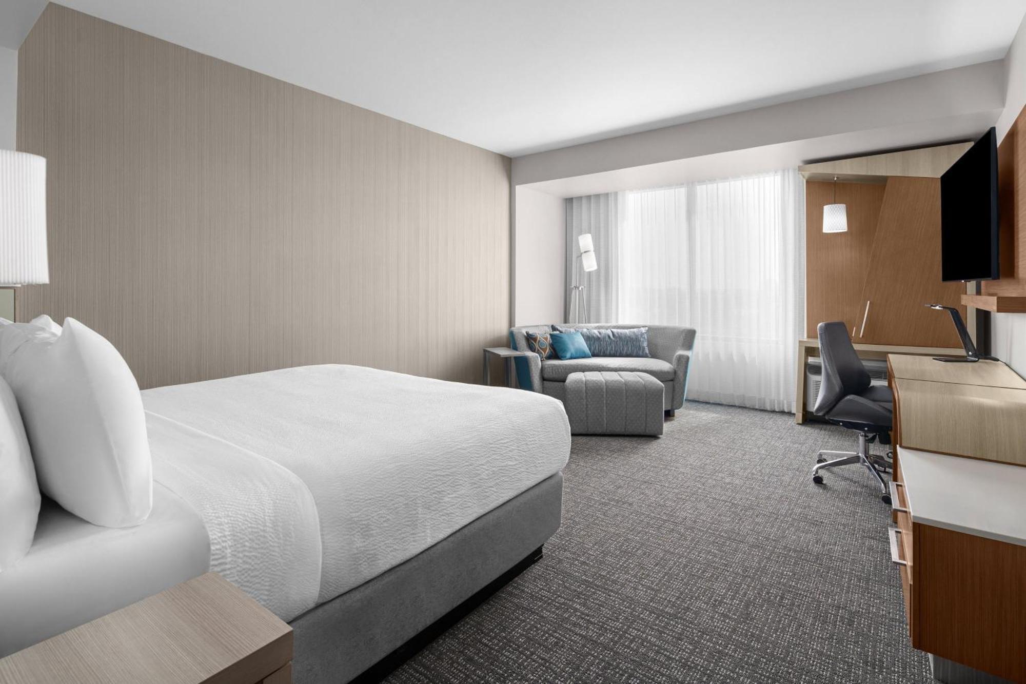 Hotel Courtyard By Marriott Clearwater 3*