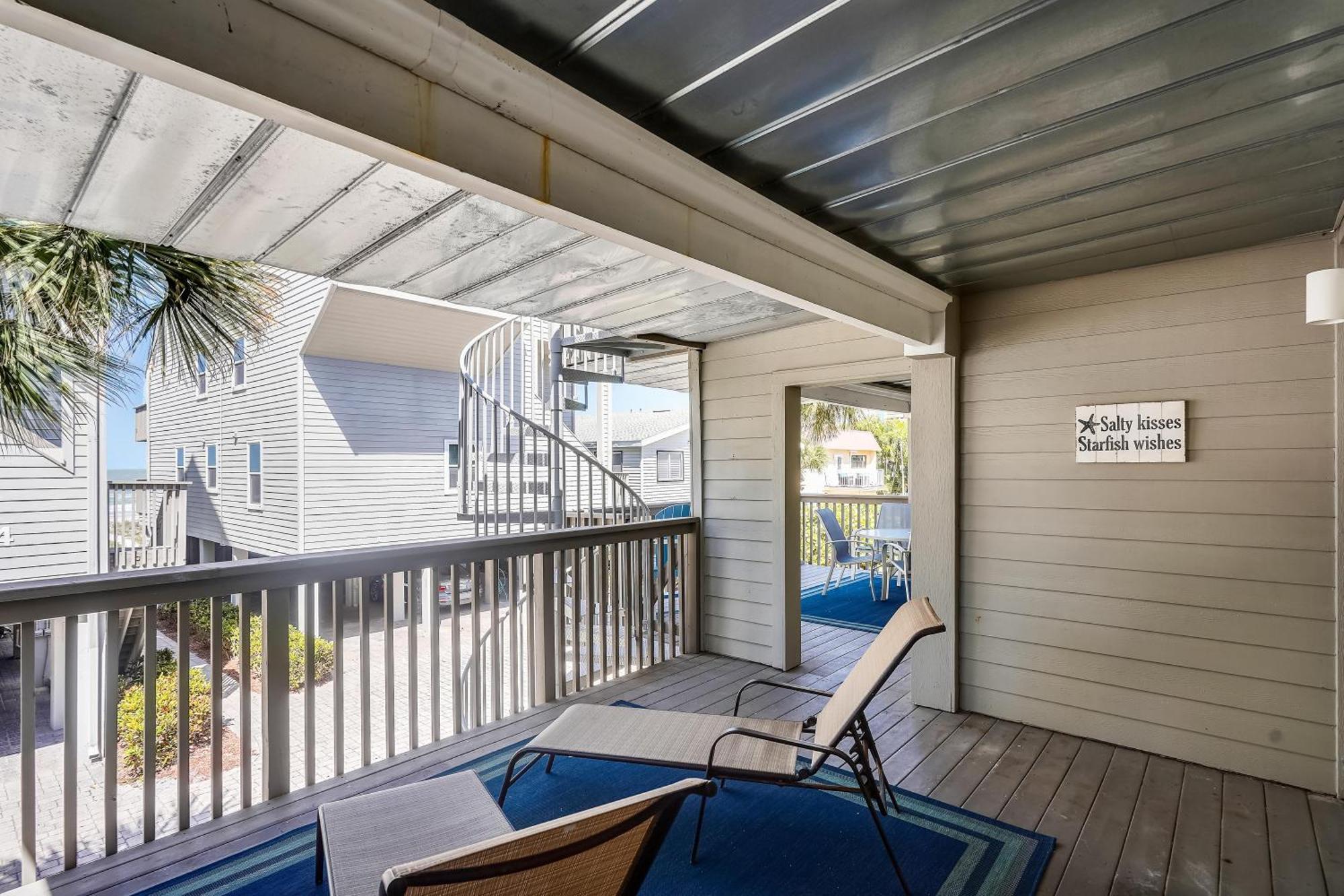 Pelican Pointe 2c