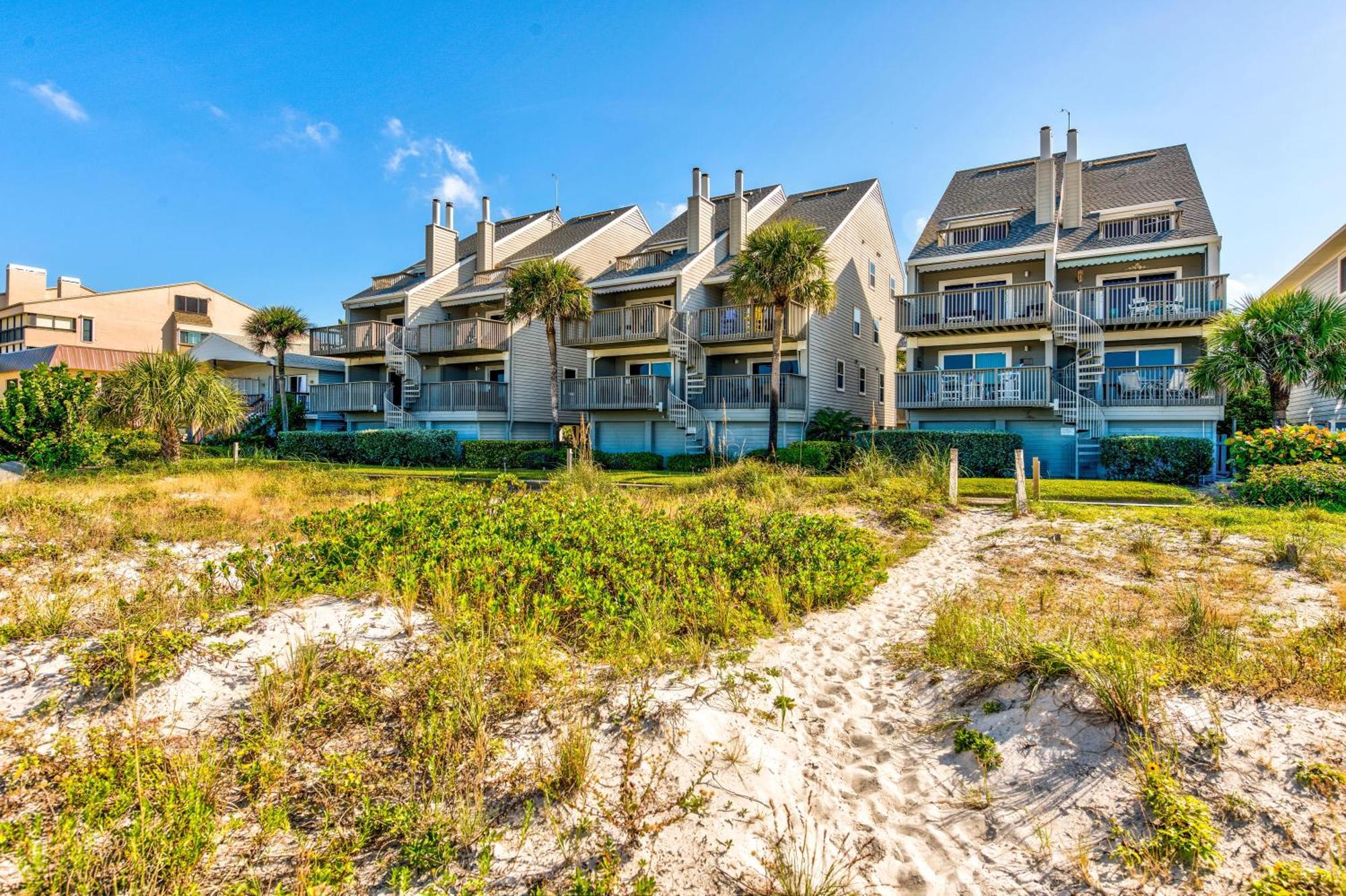 Pelican Pointe 5b * Clearwater Beach