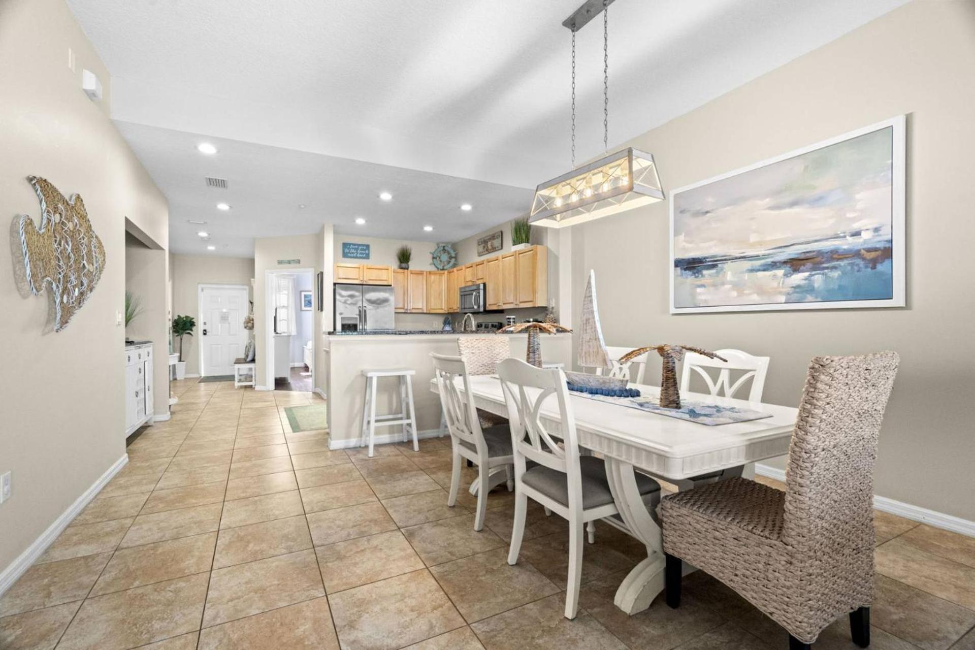 506 Harborview Grande