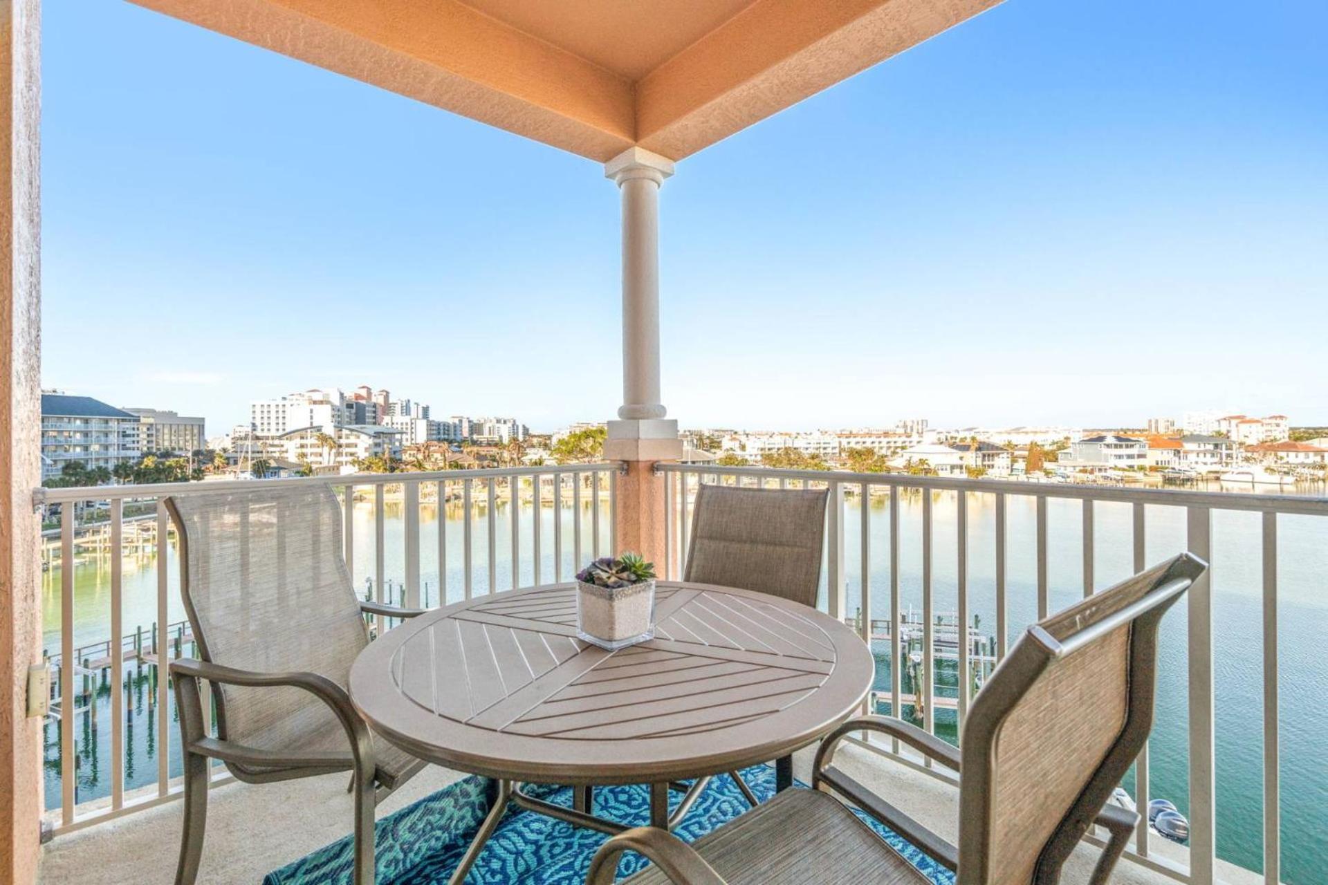 506 Harborview Grande