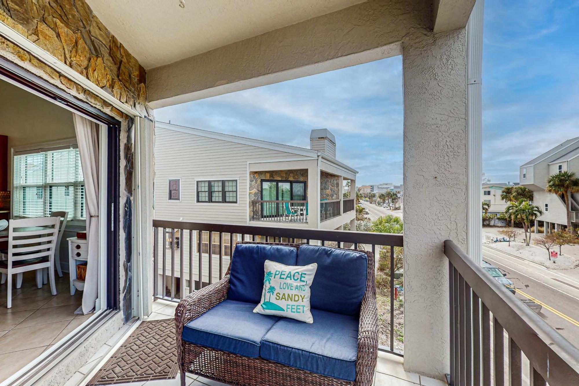 Indian Sands C3 Apartment