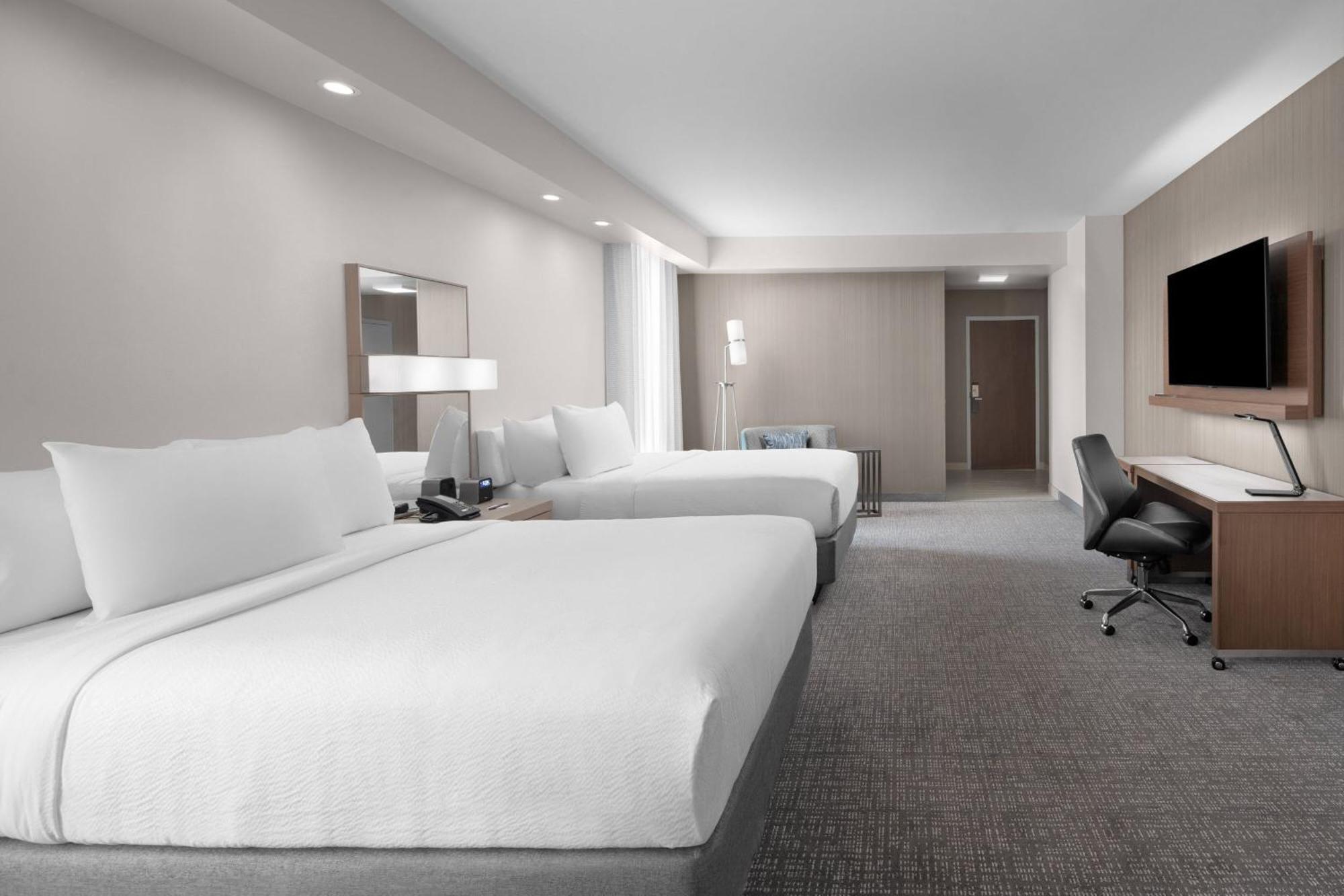 Courtyard By Marriott Clearwater Hotel Clearwater Beach