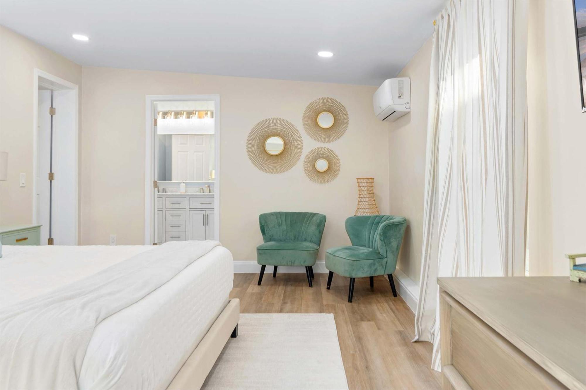 Luxury-4 Primary Bedrooms-waterfront-king Beds Holiday home Clearwater Beach