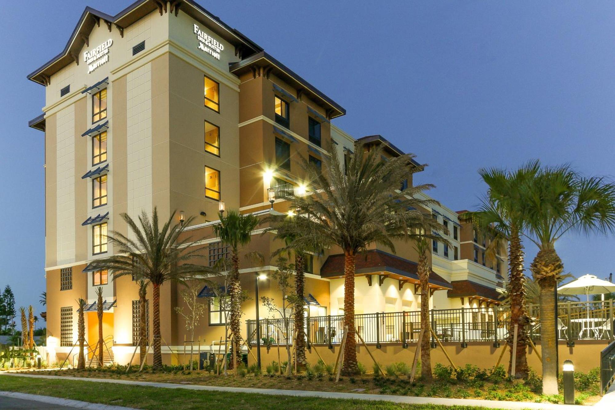 Hotel Fairfield & By Marriott Clearwater