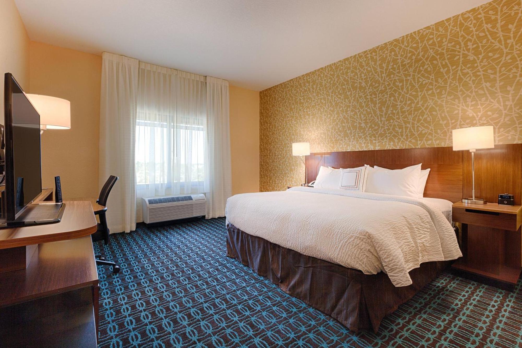 Fairfield & By Marriott Clearwater 3*