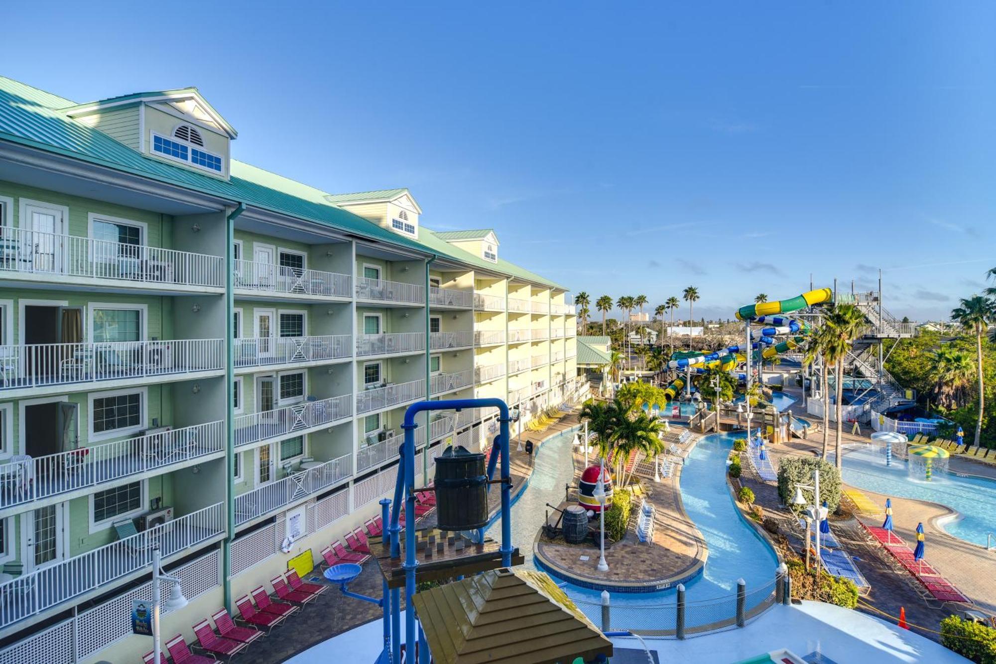 Waterfront With Water Park, Walk To The Beach! *