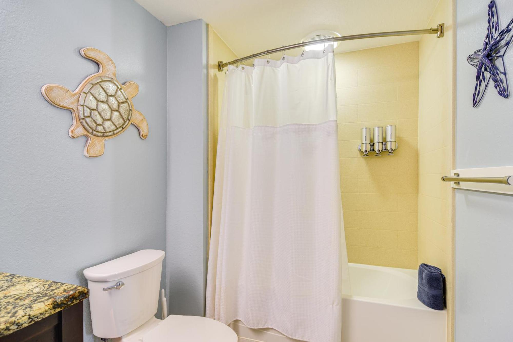 Waterfront With Water Park, Walk To The Beach! Clearwater Beach