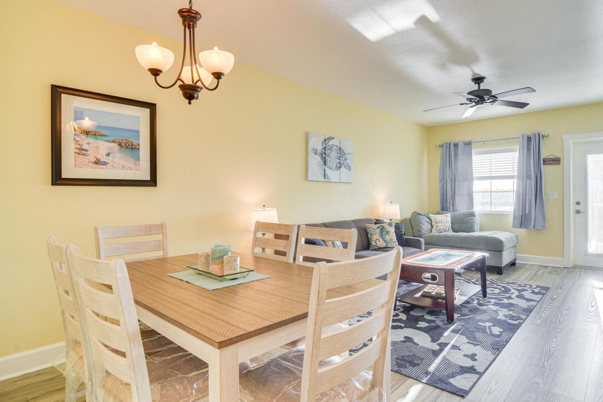Waterfront With Water Park, Walk To The Beach! Apartment *