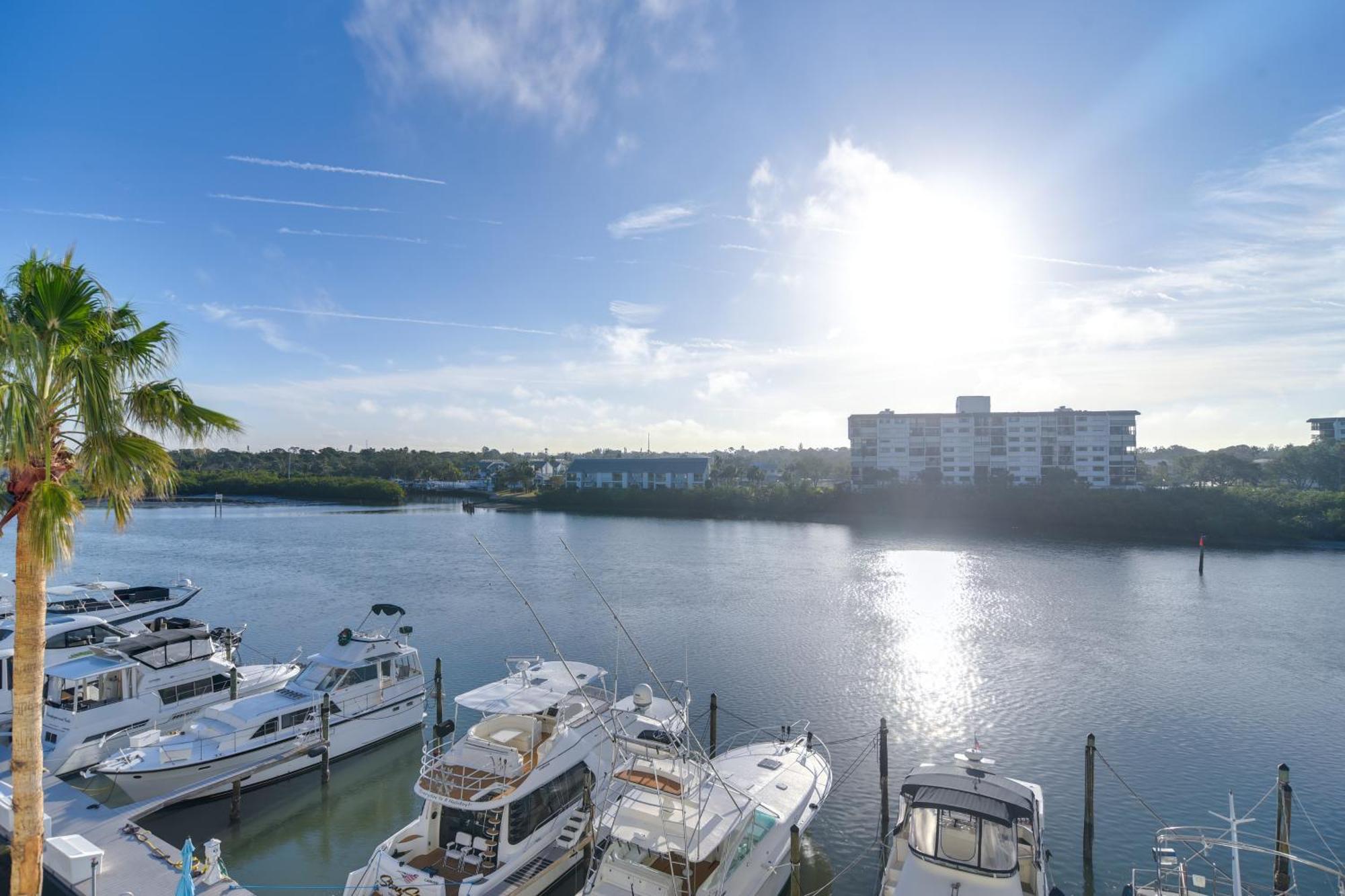 Apartment Waterfront With Water Park, Walk To The Beach! Clearwater Beach