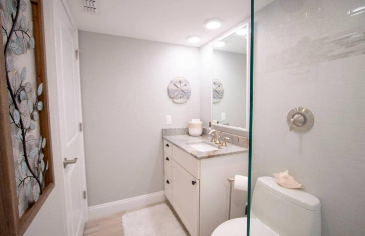 Oceanside Treasure By Goldencoastrentals Apartment
