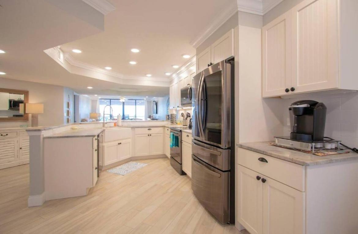 Oceanside Treasure By Goldencoastrentals * Clearwater Beach