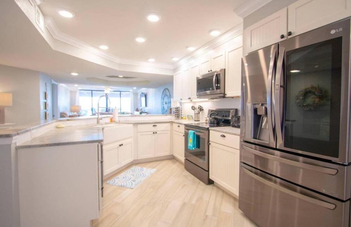 Oceanside Treasure By Goldencoastrentals