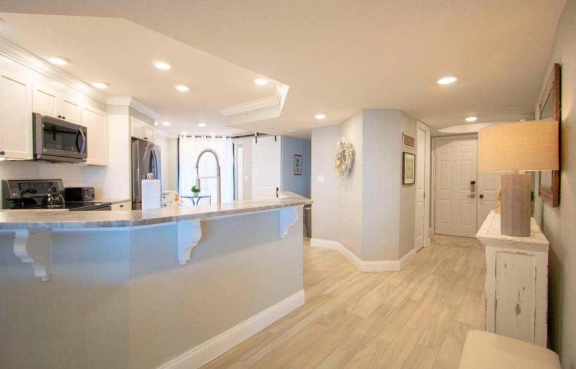 Oceanside Treasure By Goldencoastrentals Apartment