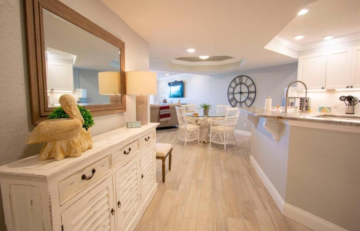 Oceanside Treasure By Goldencoastrentals