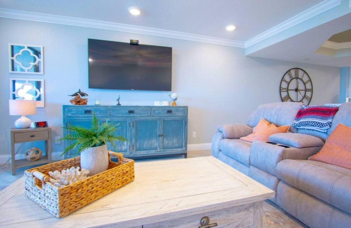 Oceanside Treasure By Goldencoastrentals Apartment