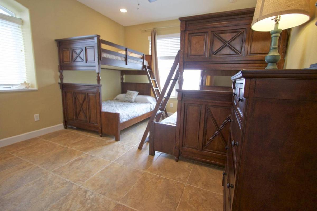 Vista Del Mar By Goldencoastrentals *