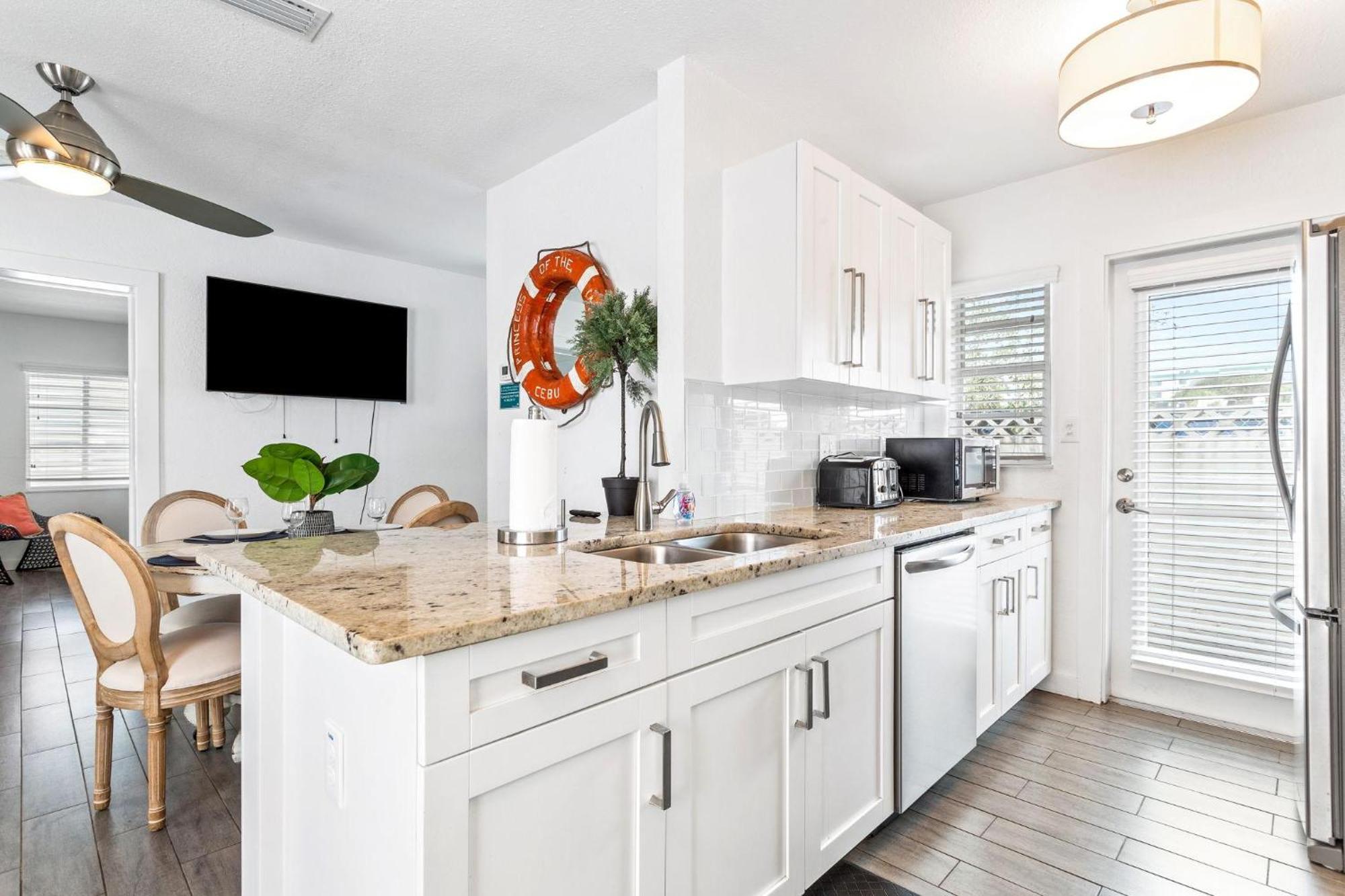 3 Palms Retreat Clearwater Beach