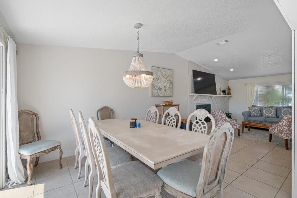 Stunning Waterfront Pool Walk To & Restaurants Large Private Pool * Clearwater Beach
