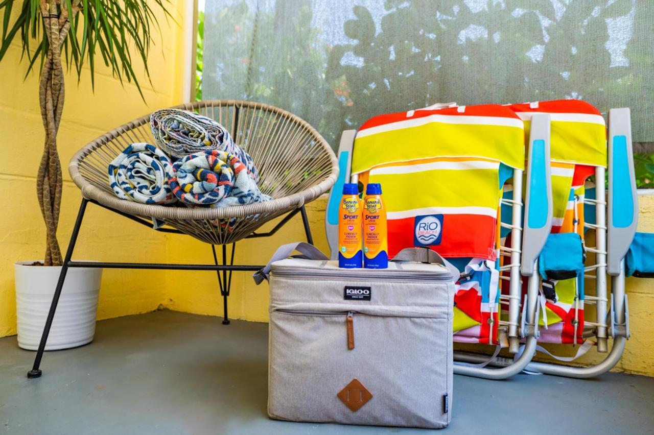 Family Spacious Mid-century Oasis * Clearwater Beach