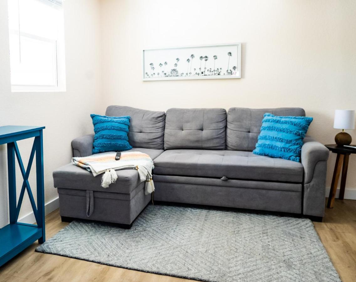 Coastal Apartment *