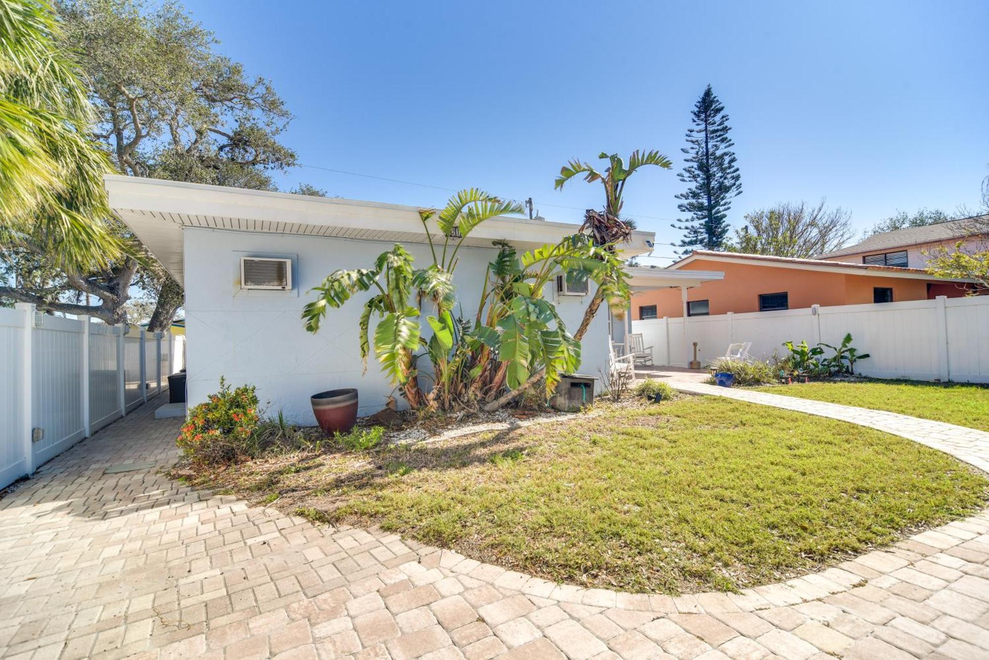 With Easy Access To Indian Rocks Beach! Clearwater Beach