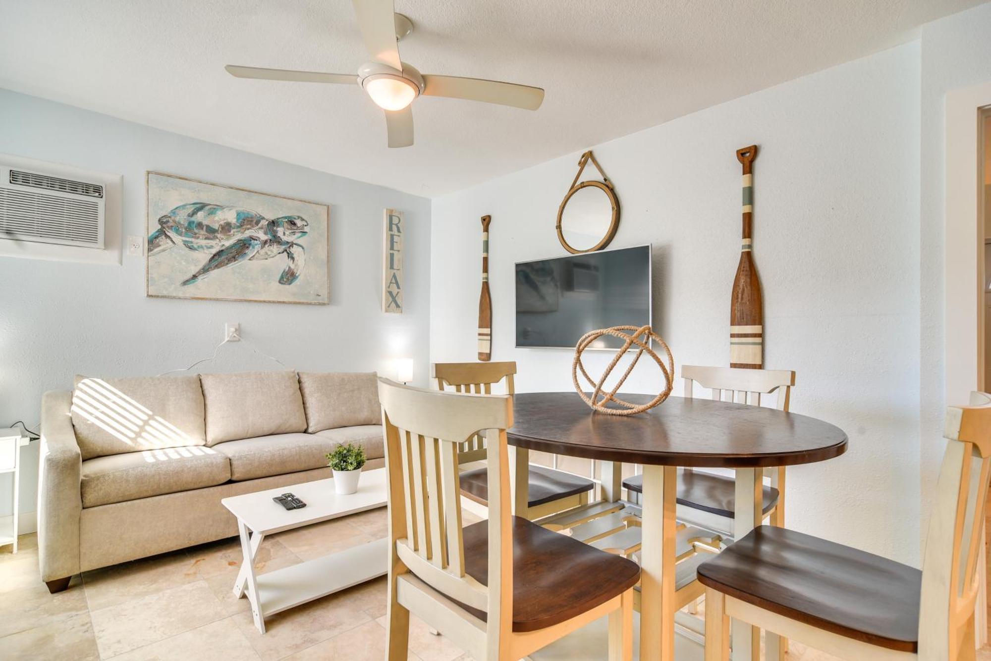 With Easy Access To Indian Rocks Beach! * Clearwater Beach