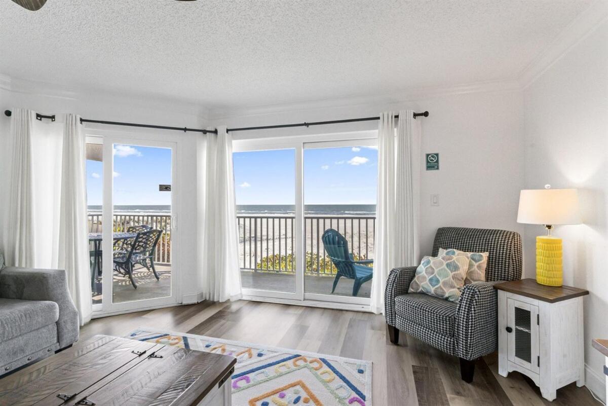 Beachfront 3-bed I Location! Stunning Sunsets Clearwater Beach