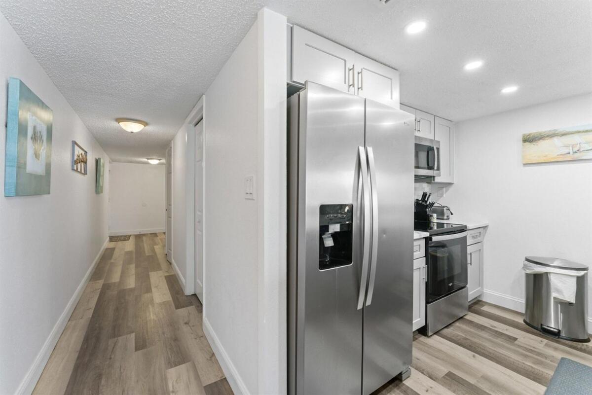 Apartment Beachfront 3-bed I Location! Stunning Sunsets Clearwater Beach