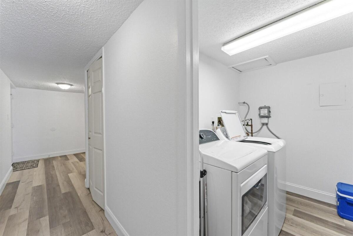 Beachfront 3-bed I Location! Stunning Sunsets Apartment