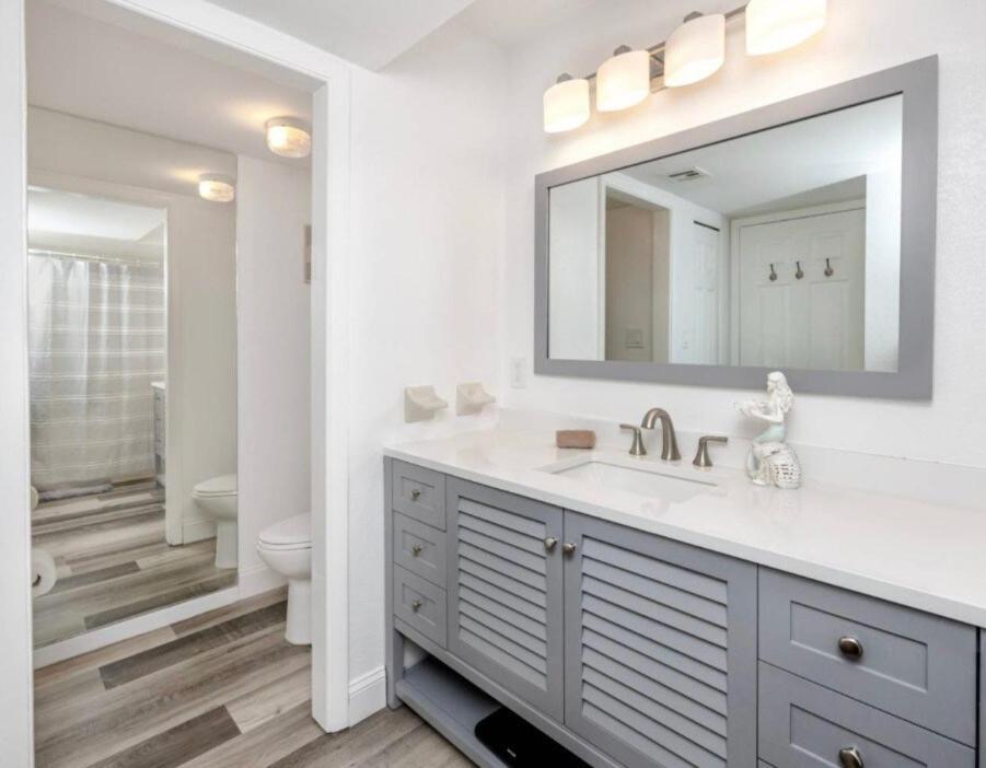 Apartment Beachfront 3-bed I Location! Stunning Sunsets *