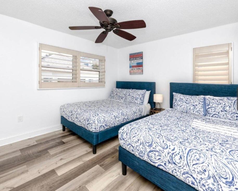 Beachfront 3-bed I Location! Stunning Sunsets Apartment