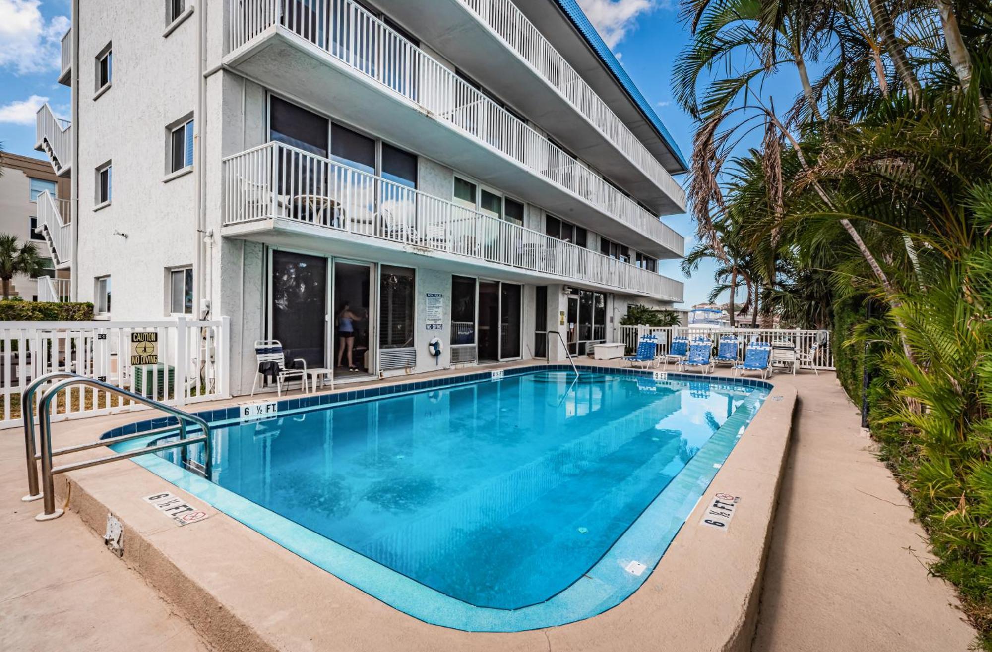 Charming And Spacious Clearwater Beach