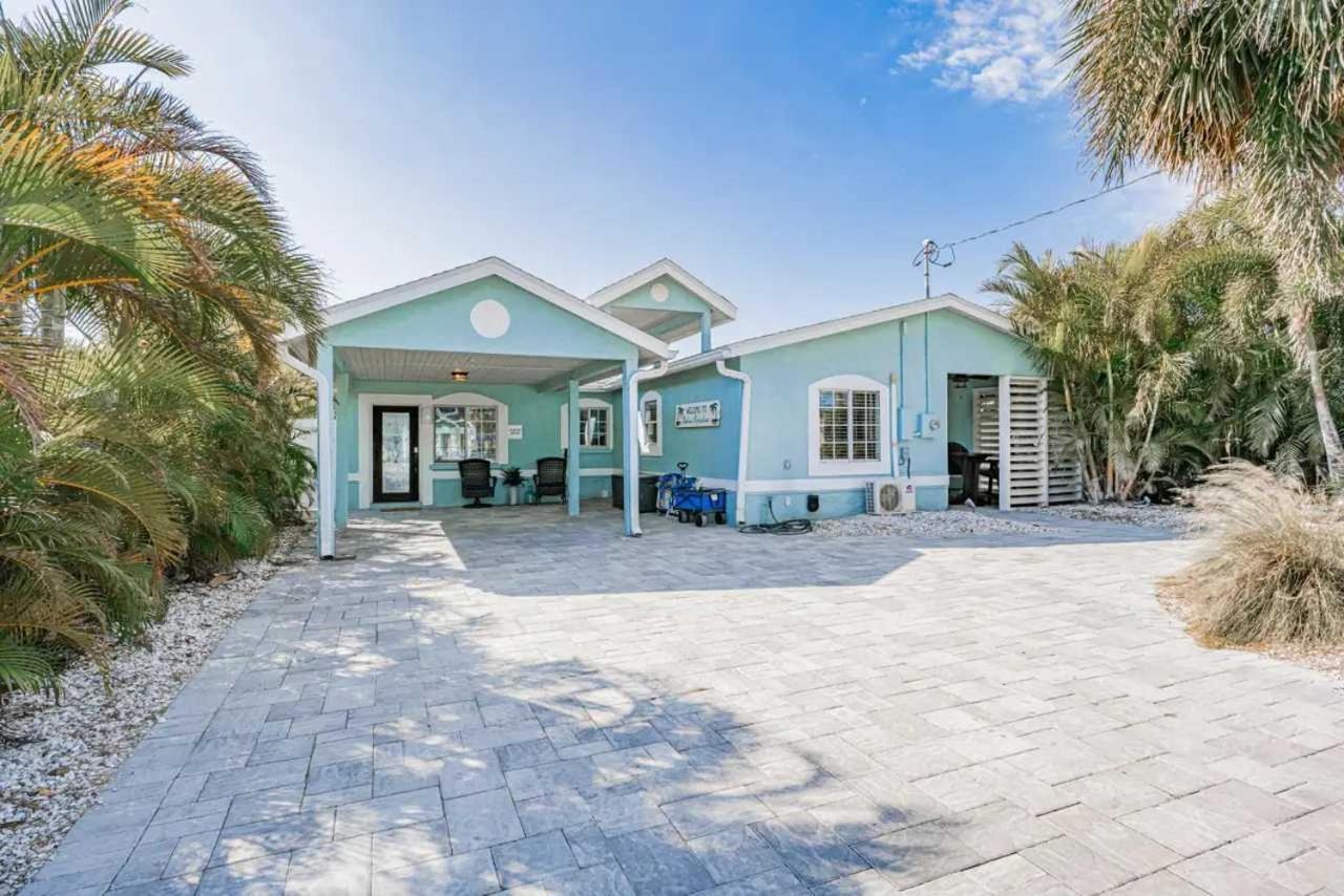 Holiday home Waterfront Pool Walk To Golf Cart Sleeps 12 Clearwater Beach