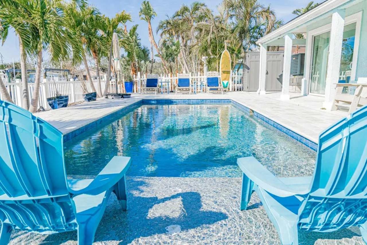 Waterfront Pool Walk To Golf Cart Sleeps 12