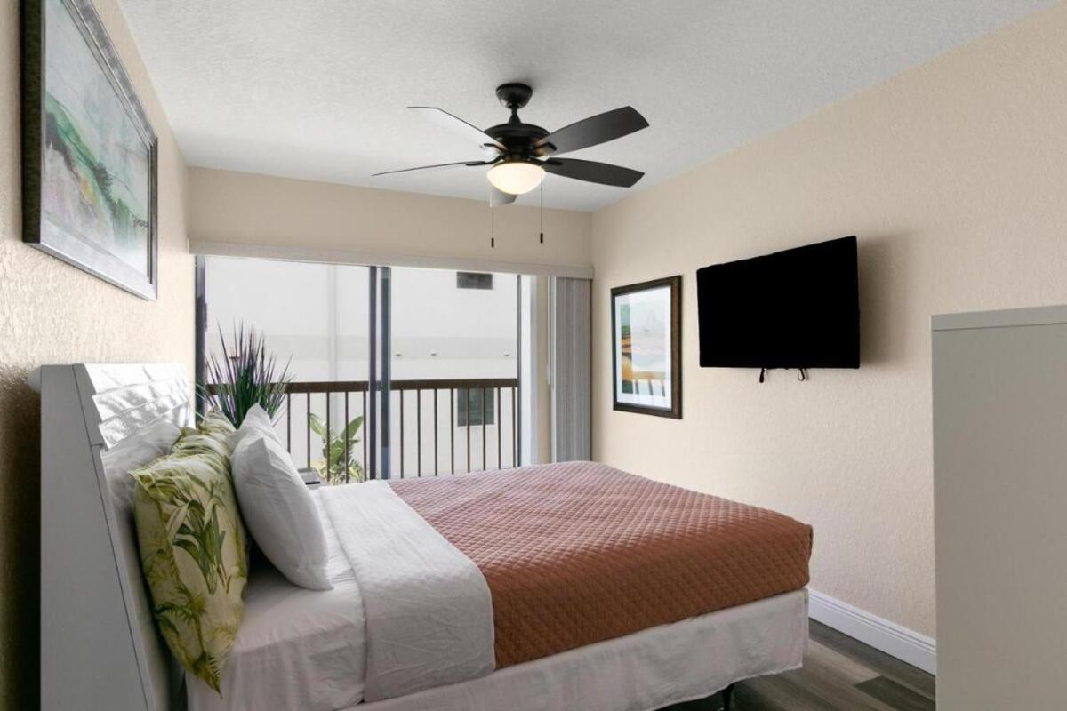 Apartment Getaway! 5min Walk To The Beach! Gulf & Bay Views