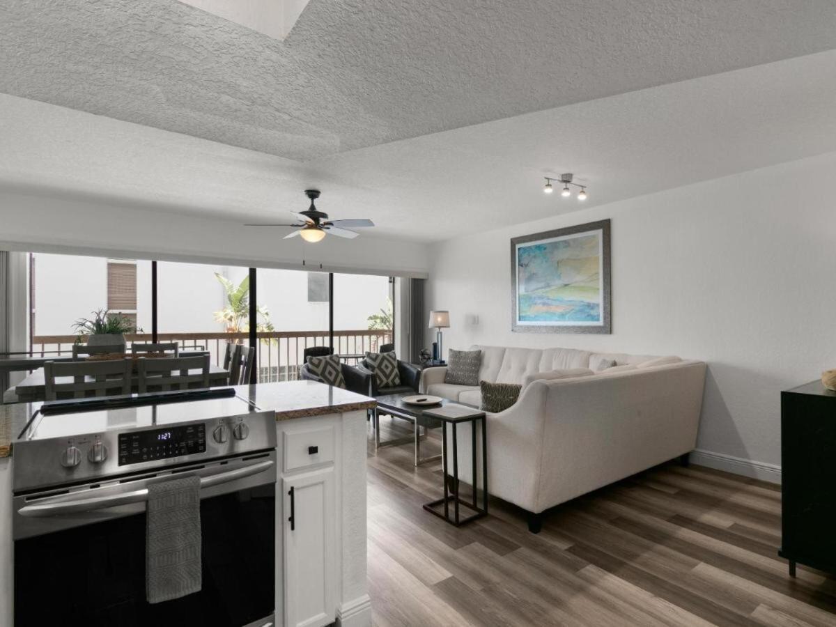 Getaway! 5min Walk To The Beach! Gulf & Bay Views Apartment
