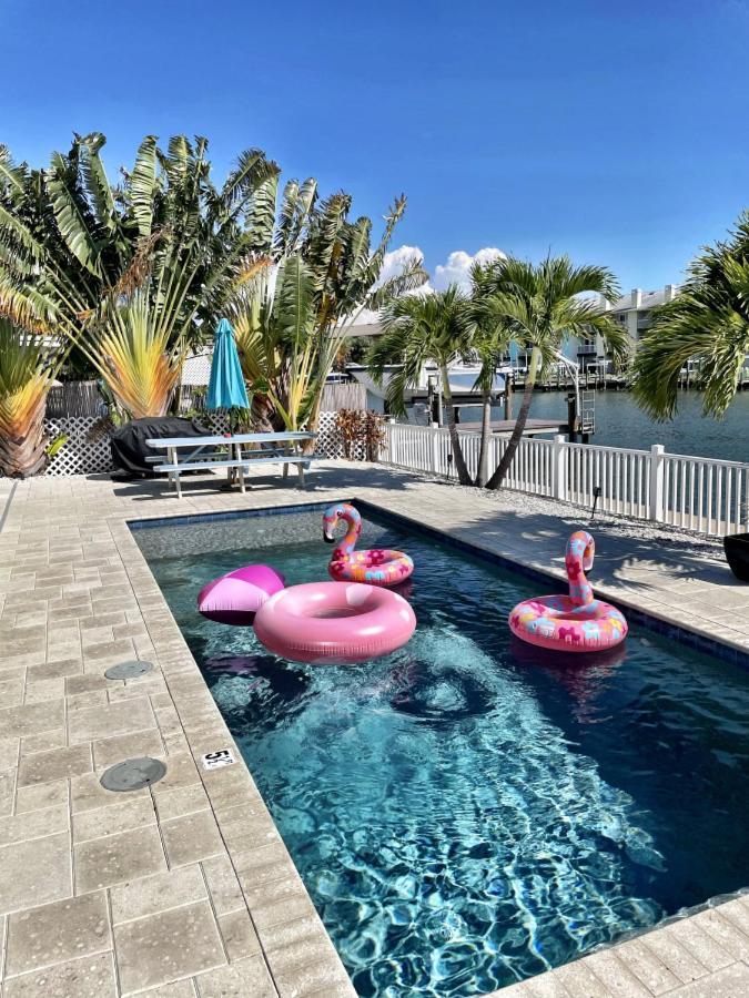 Waterfront Pool Walk To Golf Cart Sleeps 12 Holiday home Clearwater Beach