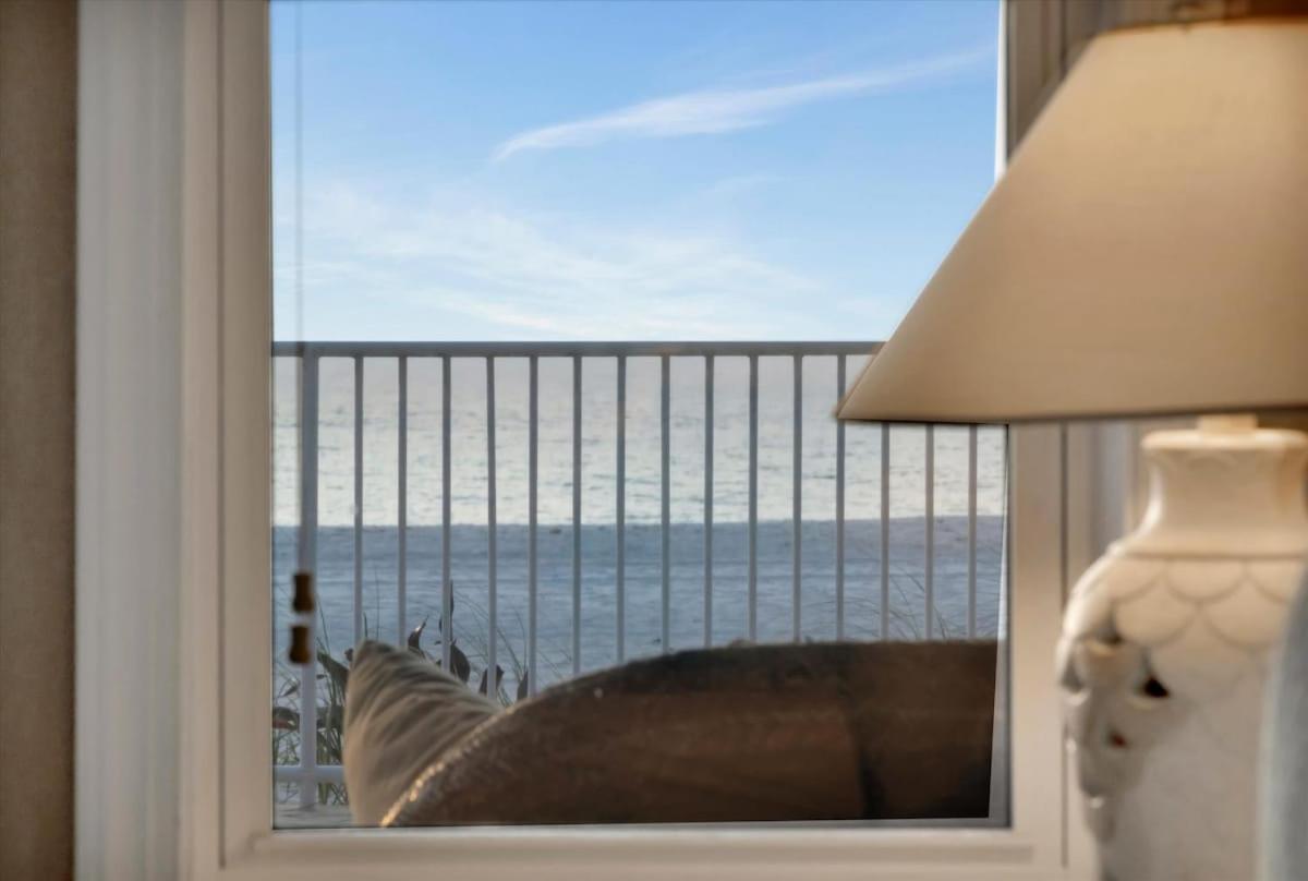 Stones Throw Beachfront Family #3 Views Apartment Clearwater Beach