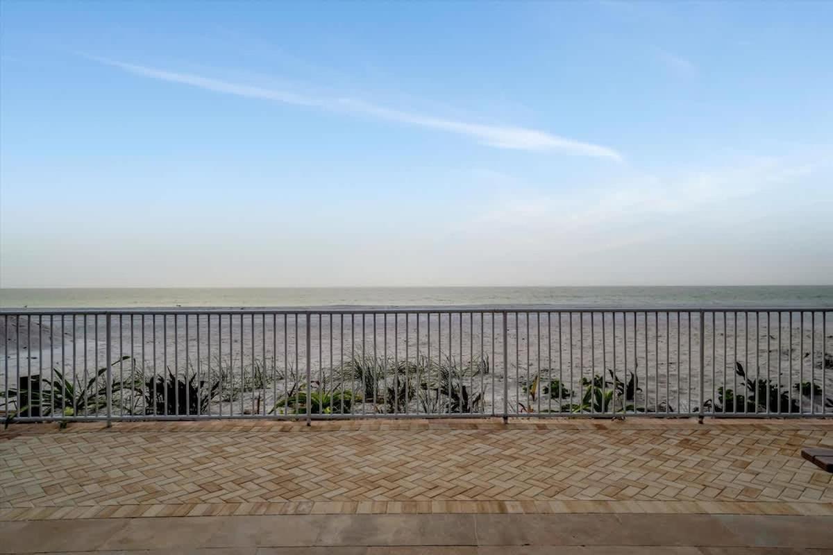 Stones Throw Beachfront Family #3 Views
