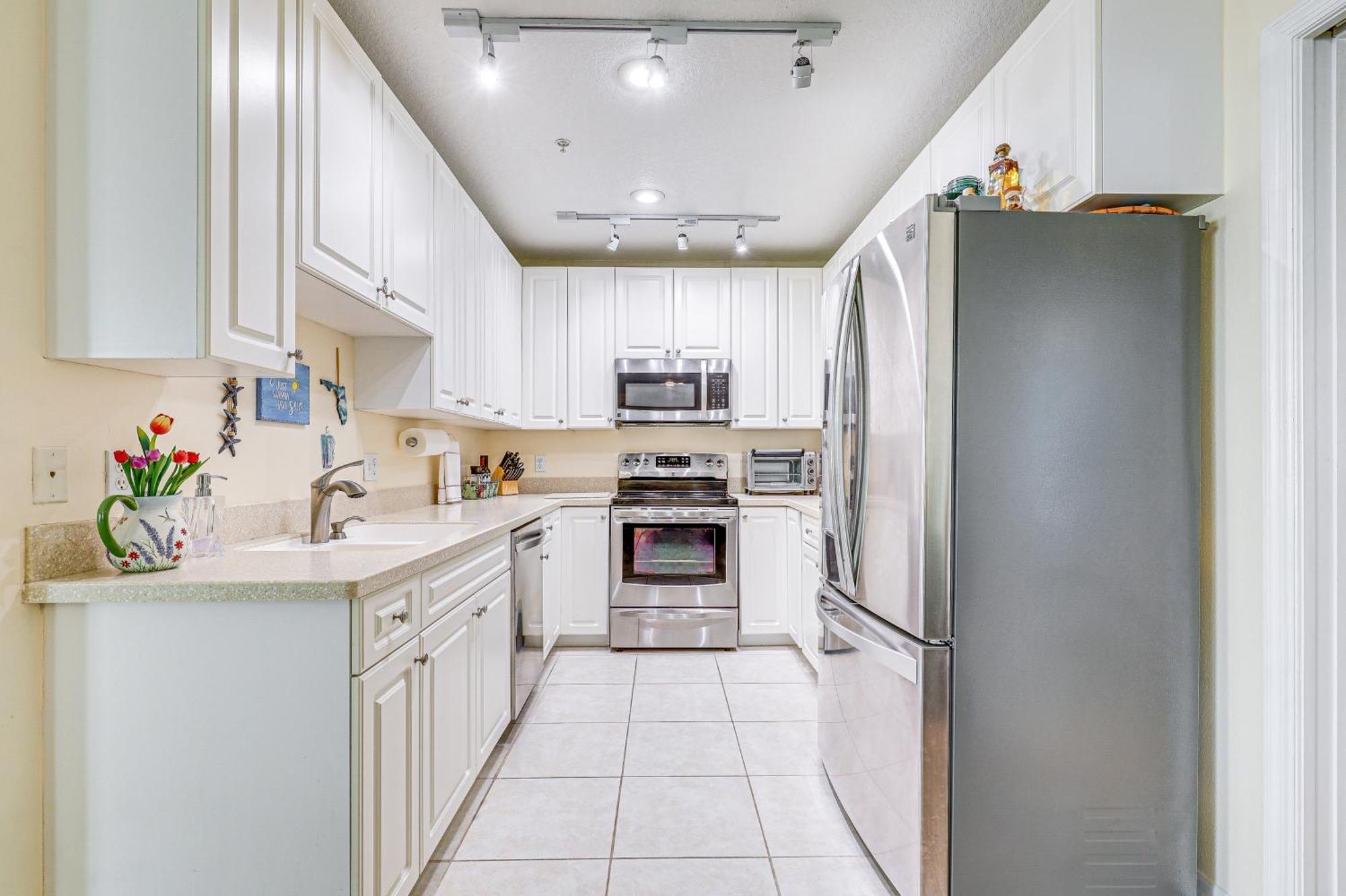 Holiday home Beachfront Indian Shores Townhome With Pool! *