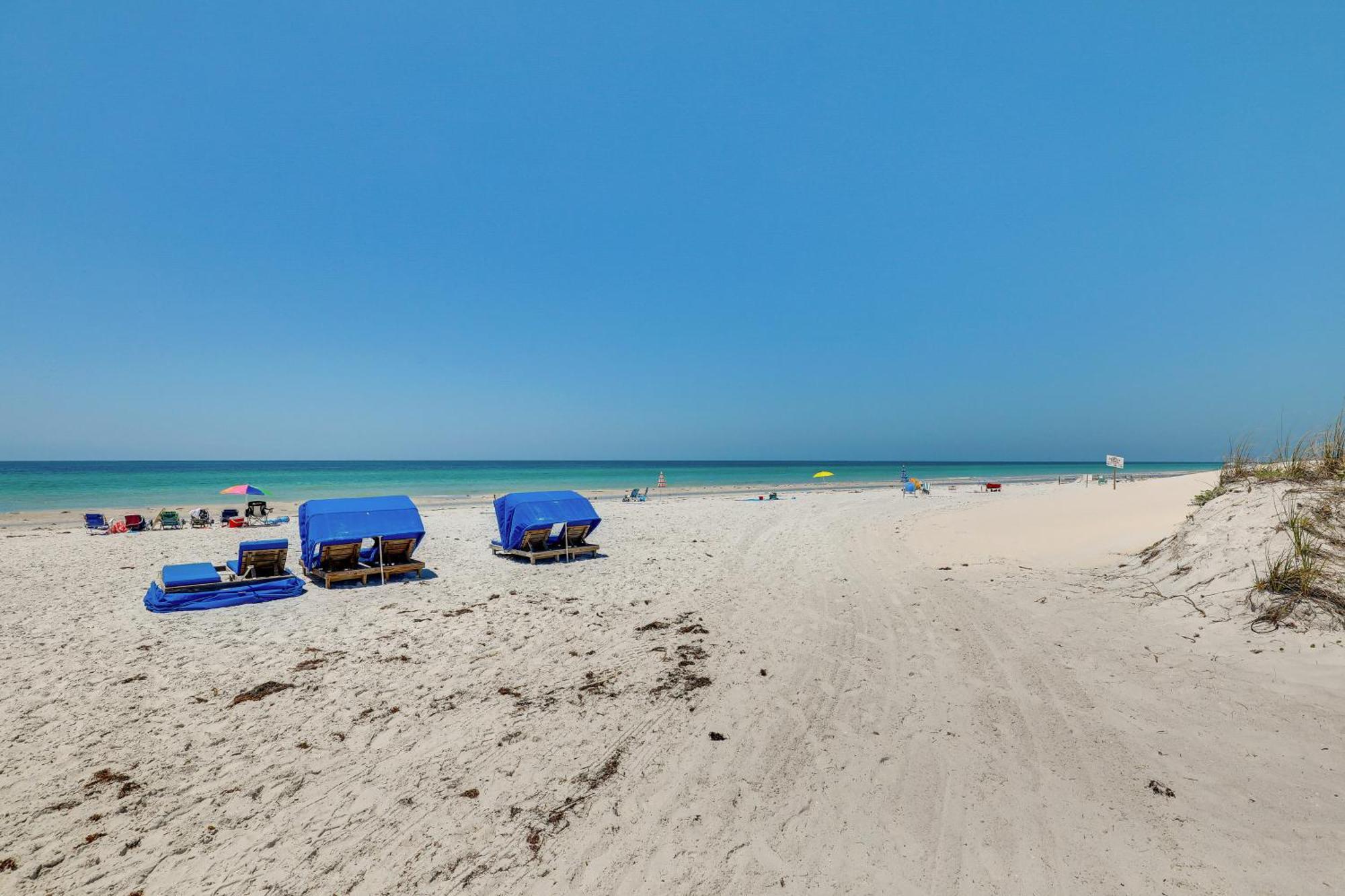 Beachfront Indian Shores Townhome With Pool!