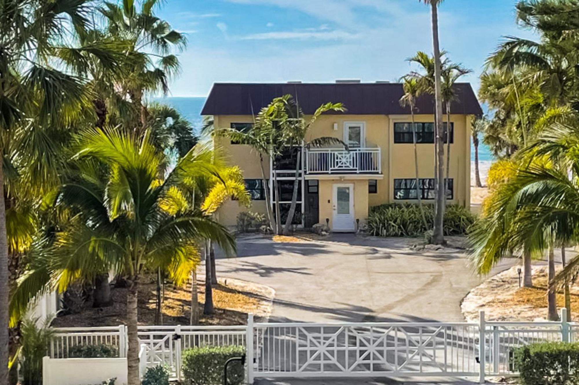 Indian Sands C3 Apartment