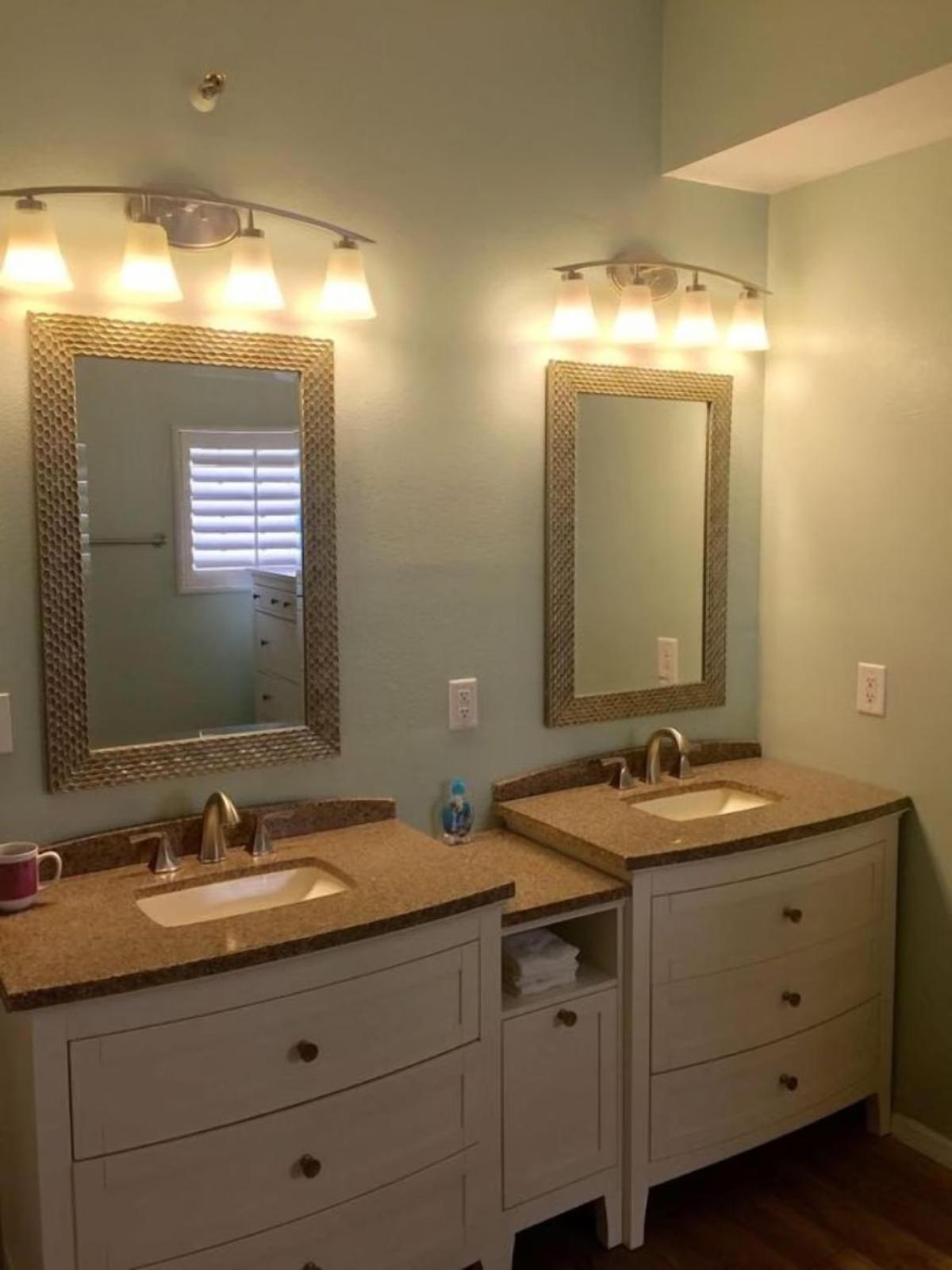 Blue Haven - Waterfront, Heated Pool, Bay Apartment *
