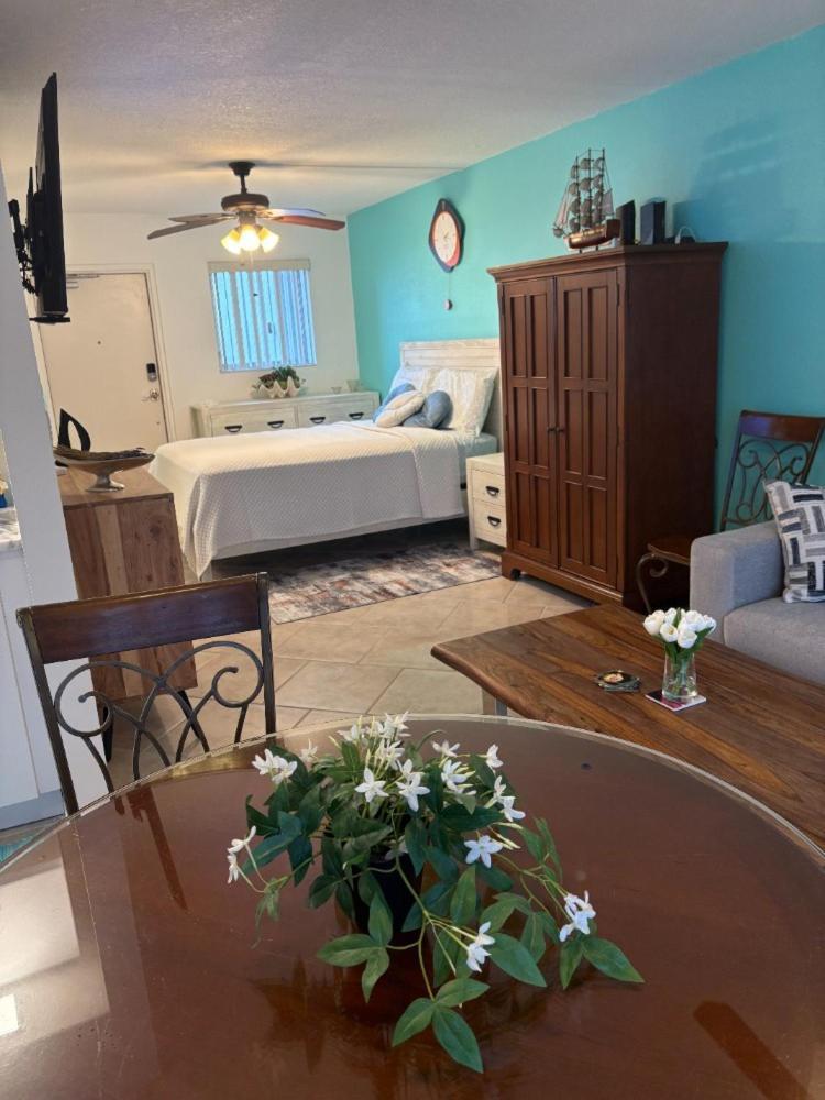 Charming And Spacious Apartment *