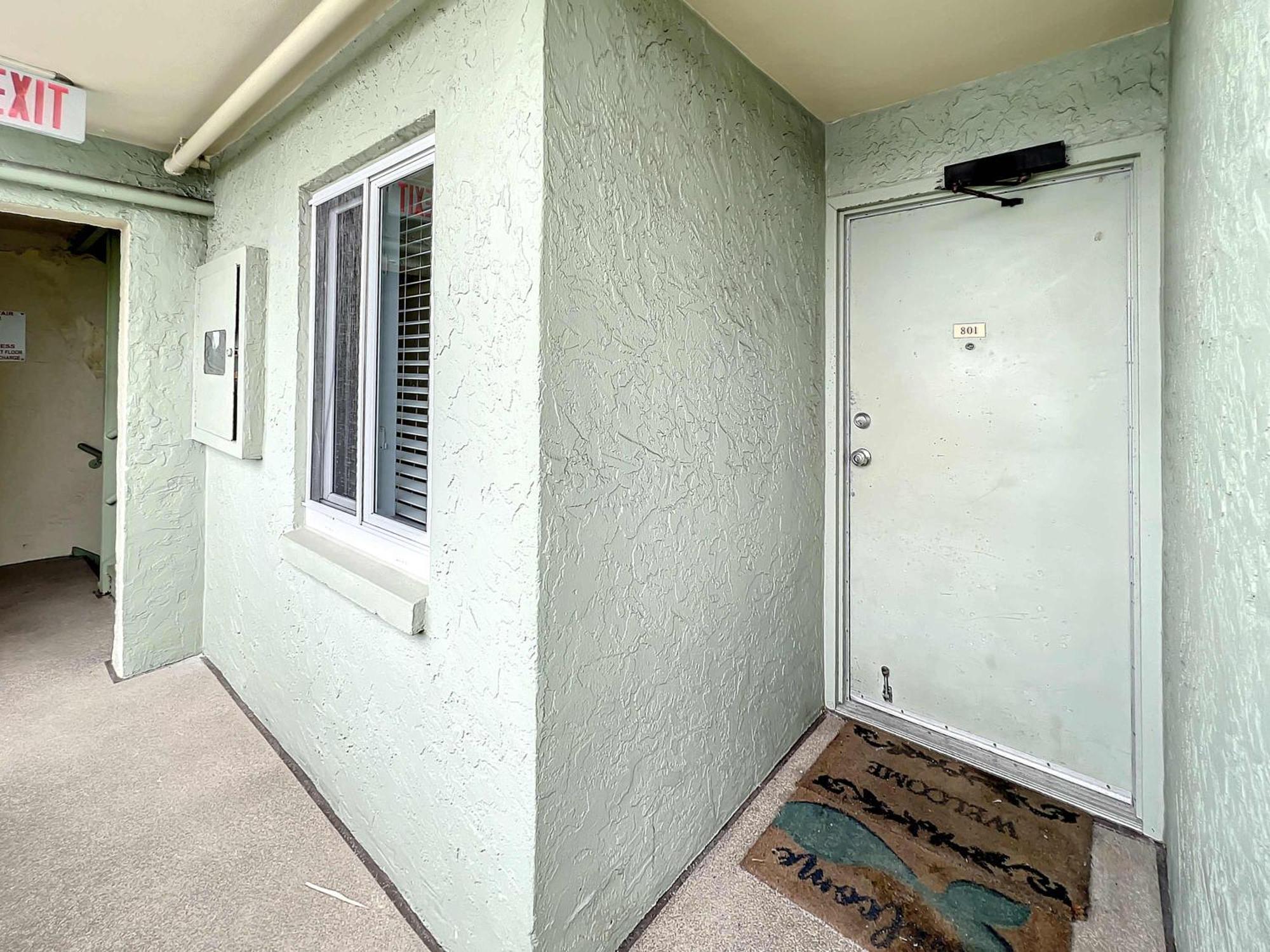 Oceanfront Sleeps 6 Walk To Pool Clearwater Beach