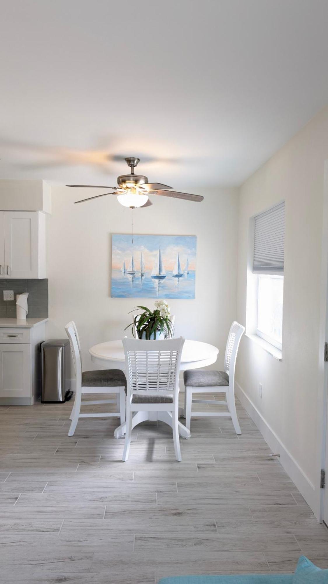 Apartment Sun, Sand, Coastal Haven 1