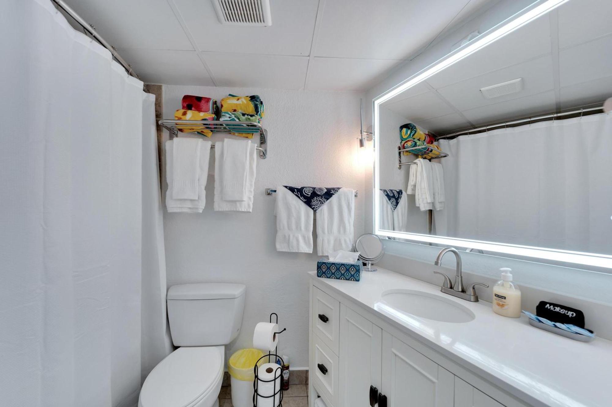 445 S Gulfview Blvd Unit 412 Holiday home