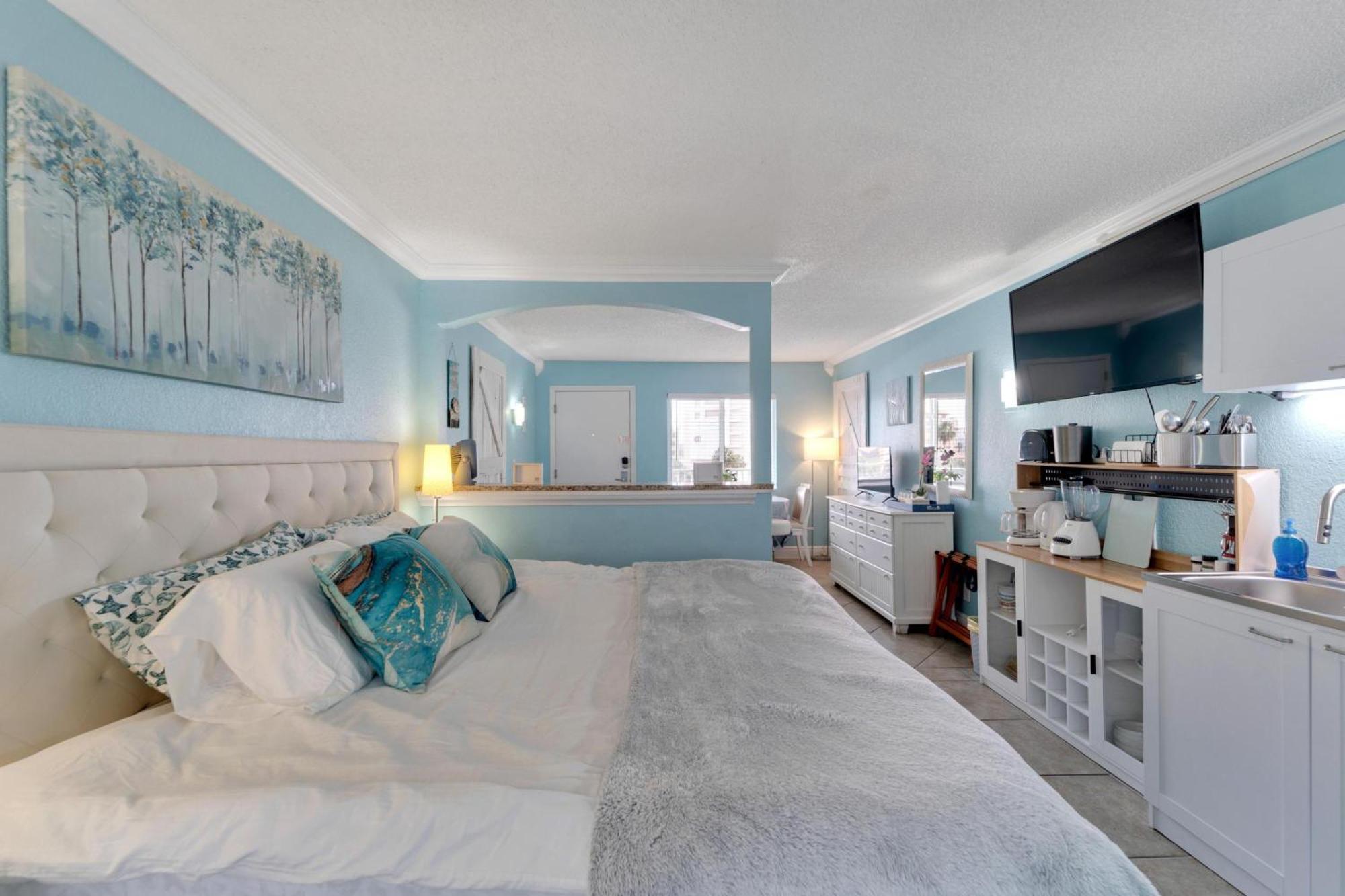 445 S Gulfview Blvd Unit 412 Clearwater Beach